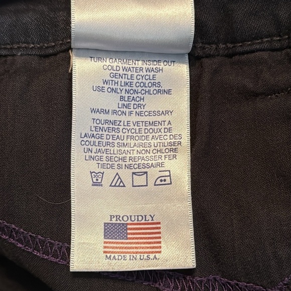 NYDJ Black Marilyn Straight Jeans with Rear Pocket Embellishment Size 10 - Picture 10 of 14